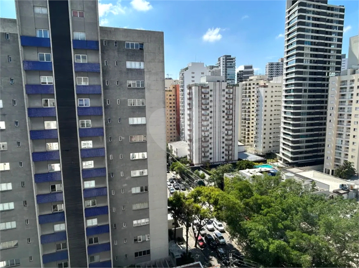 Foto REO1106598