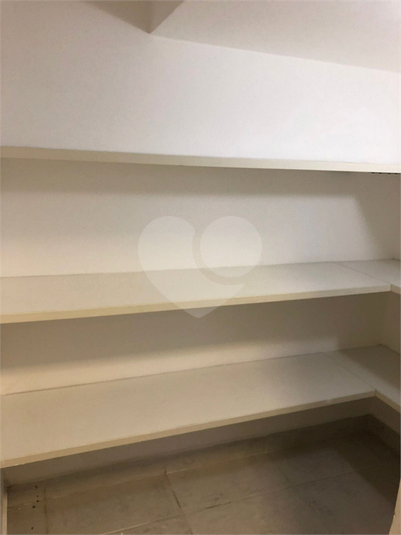 Foto REO1106627