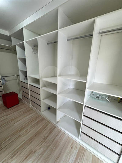 Foto REO1106629