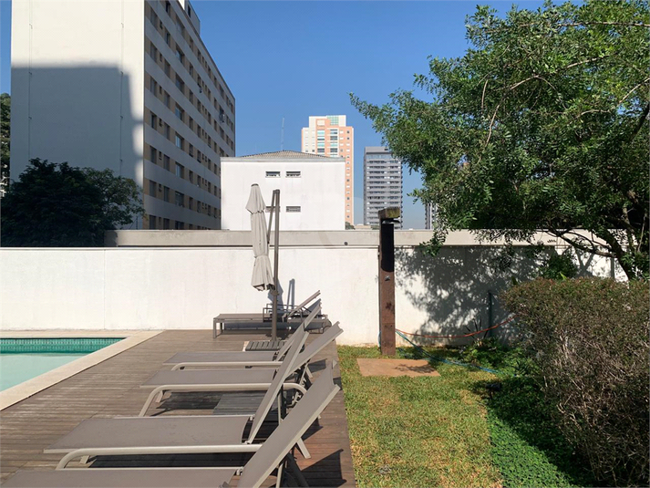 Foto REO1106634