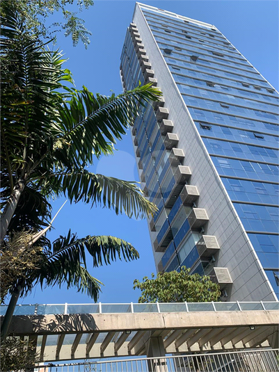 Foto REO1106634