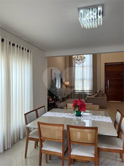 Foto REO1106659