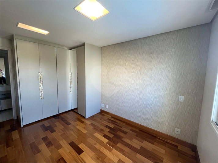 Foto REO1106667