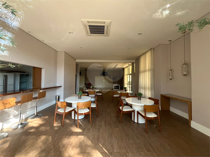Foto REO1106667