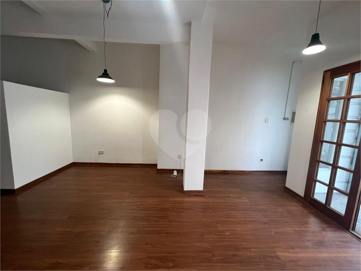 Foto REO1106685