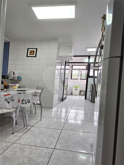 Foto REO1106710