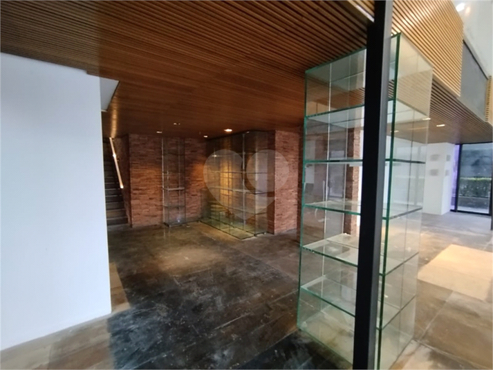Foto REO1106741