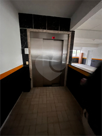 Foto REO1106757