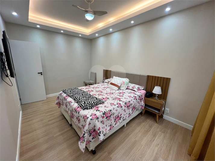 Foto REO1106769