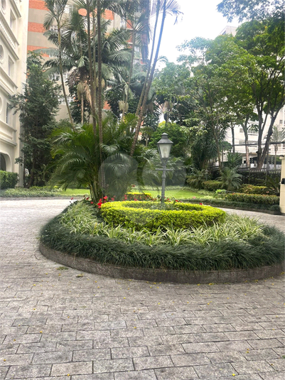 Foto REO1106775