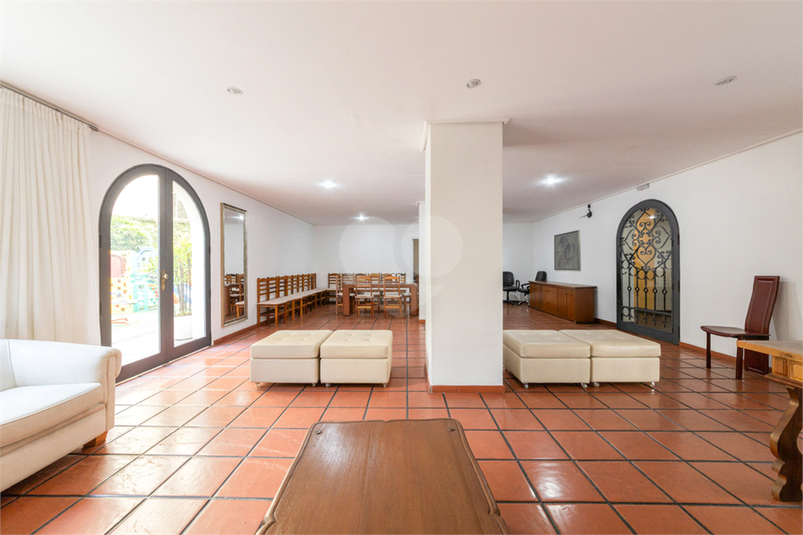 Foto REO1106775