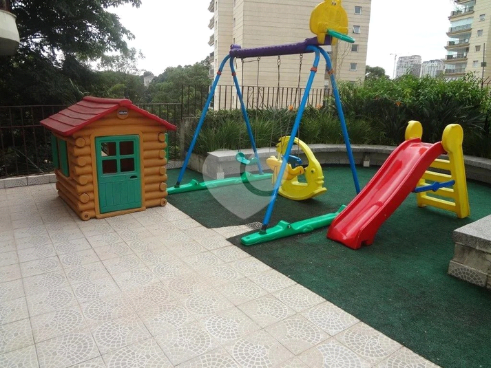 Foto REO1106790