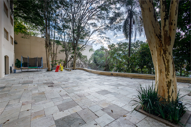 Foto REO1106790