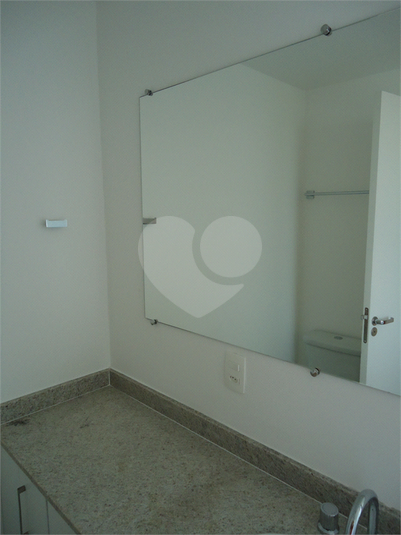 Foto REO1106797