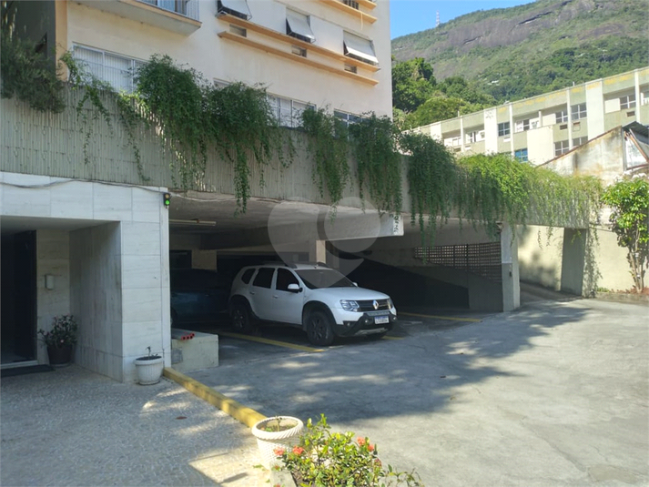 Foto REO1106803