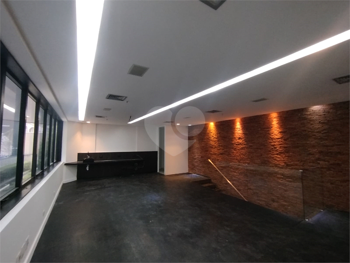 Foto REO1106810