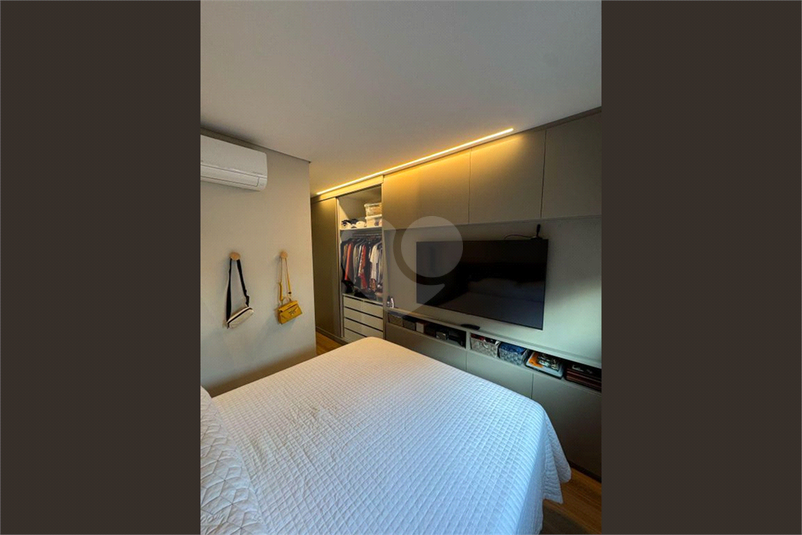 Foto REO1106830