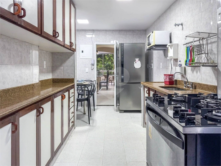 Foto REO1106925