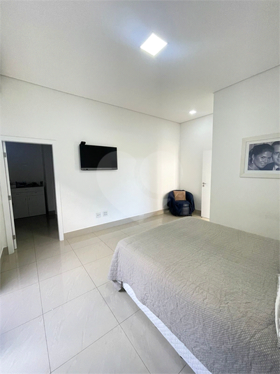 Foto REO1106938