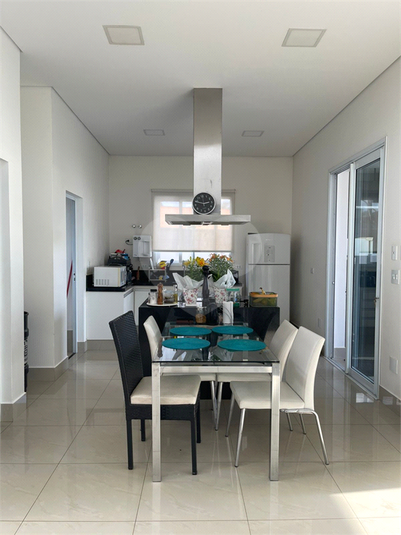 Foto REO1106938