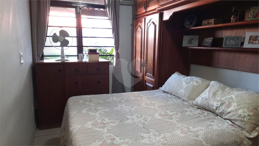 Foto REO1106941