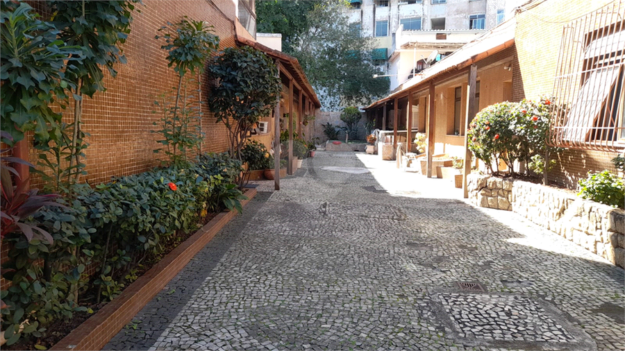 Foto REO1106941