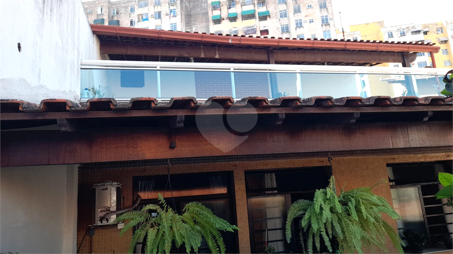 Foto REO1106941