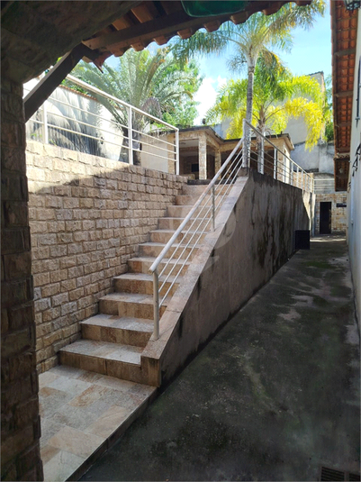 Foto REO1106957