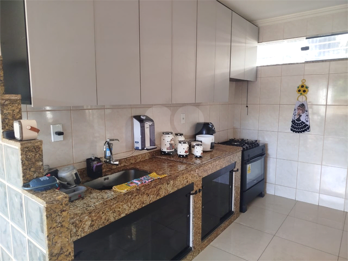 Foto REO1106957