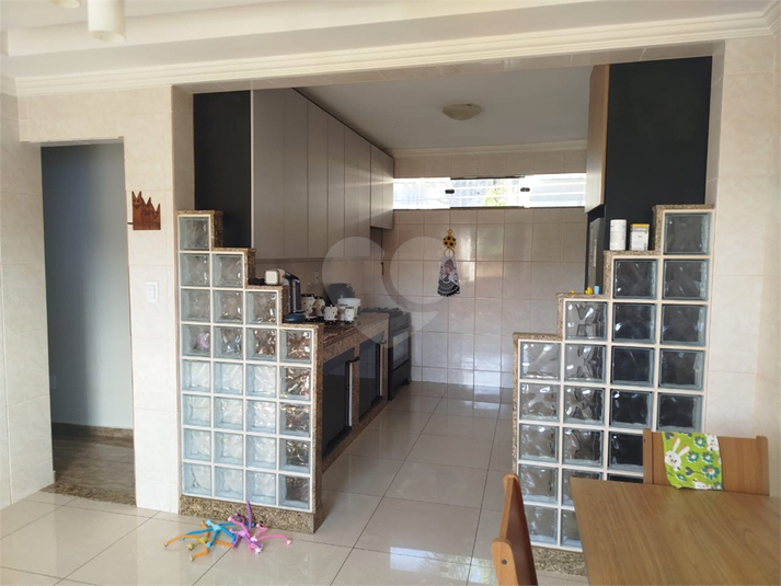 Foto REO1106957