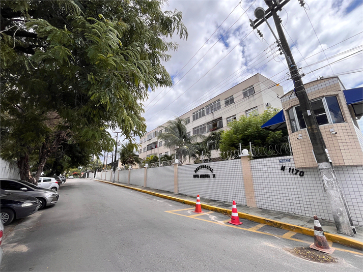 Foto REO1106974