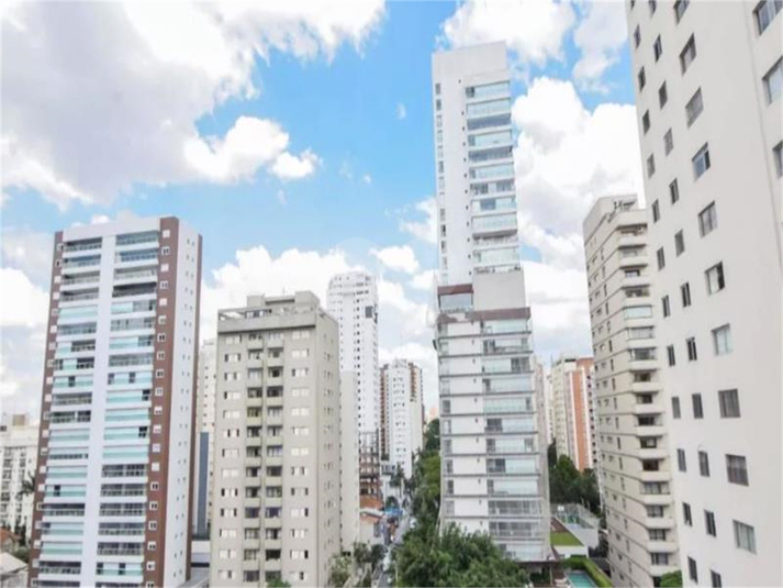 Foto REO1107009