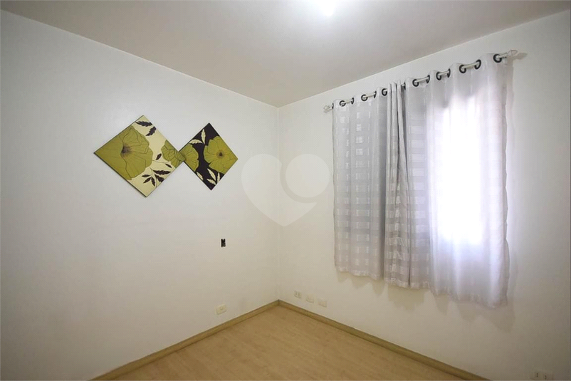 Foto REO1107016
