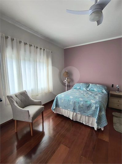 Foto REO1107022