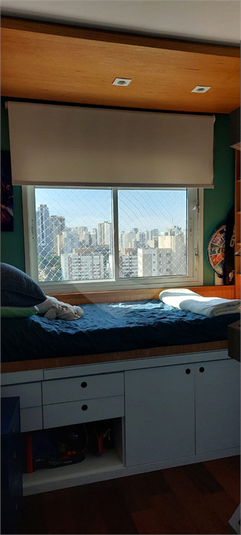 Foto REO1107025