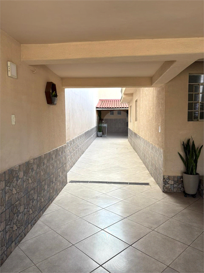 Foto REO1107044