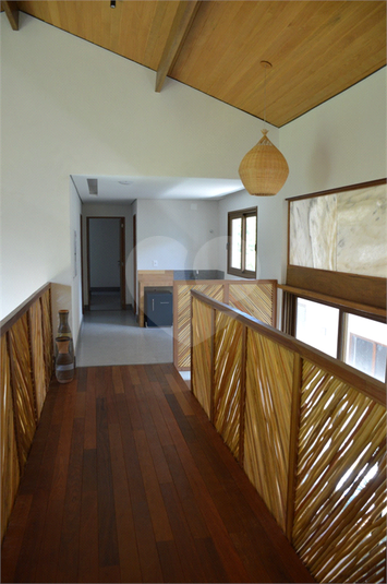 Foto REO1107052