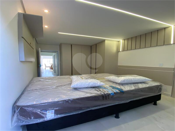 Foto REO1107085