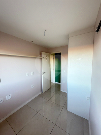 Foto REO1107086