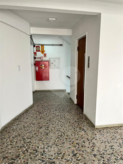 Foto REO1107095