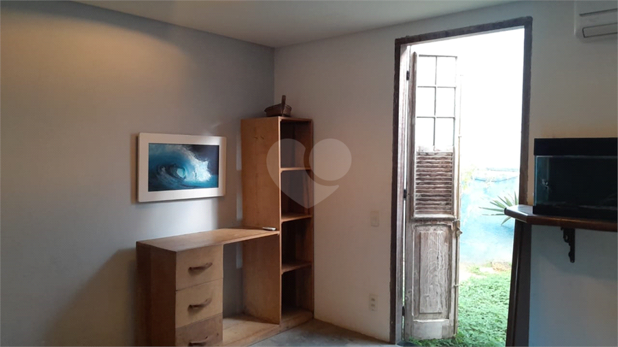 Foto REO1107107