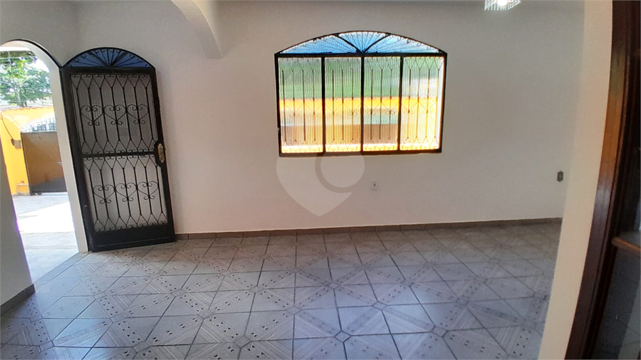 Foto REO1107181