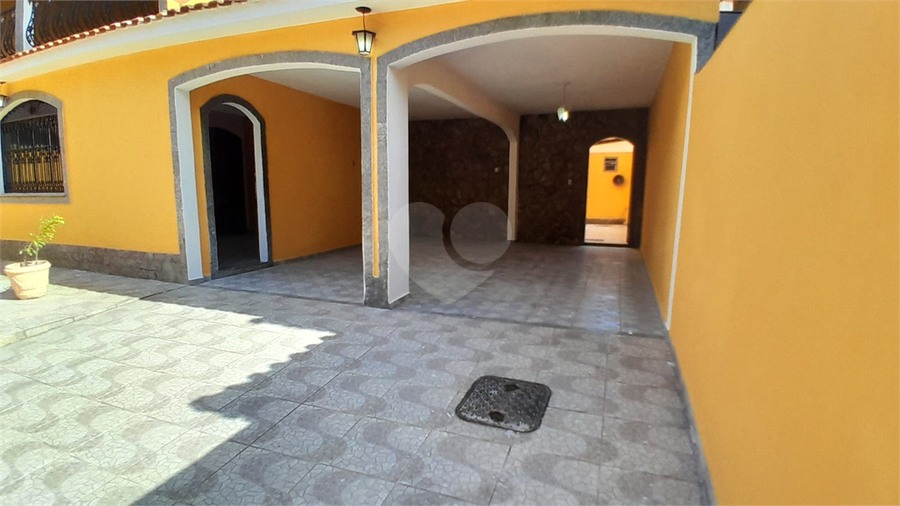 Foto REO1107181
