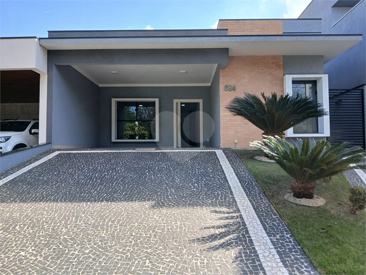 Foto REO1107182