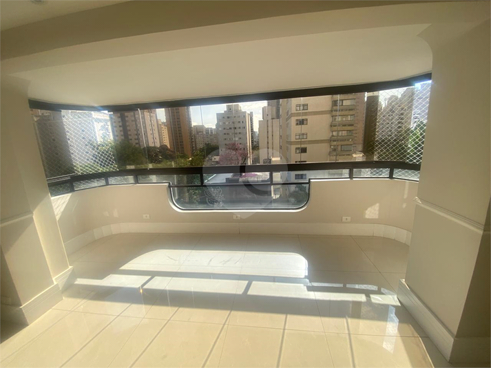 Foto REO1107251