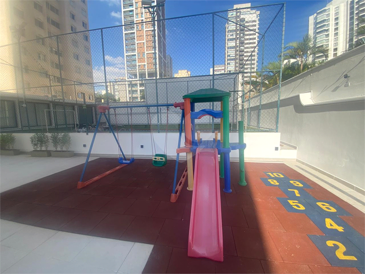Foto REO1107251