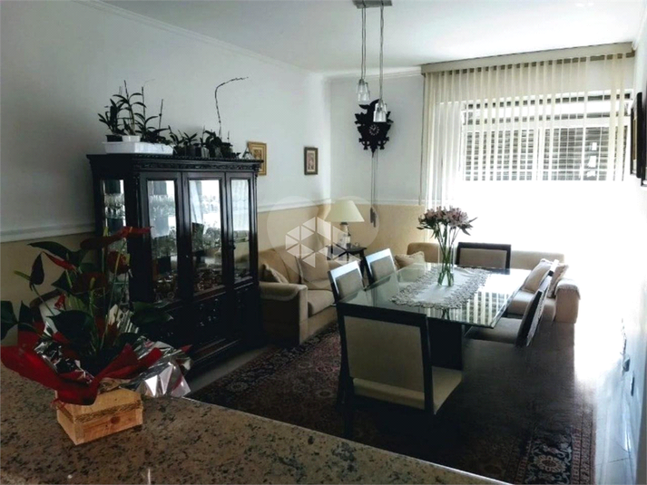 Foto REO1107255