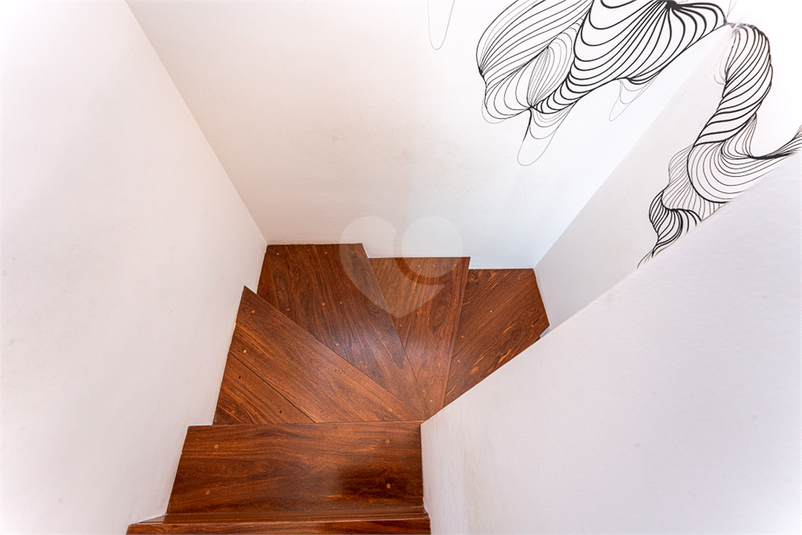 Foto REO1107286