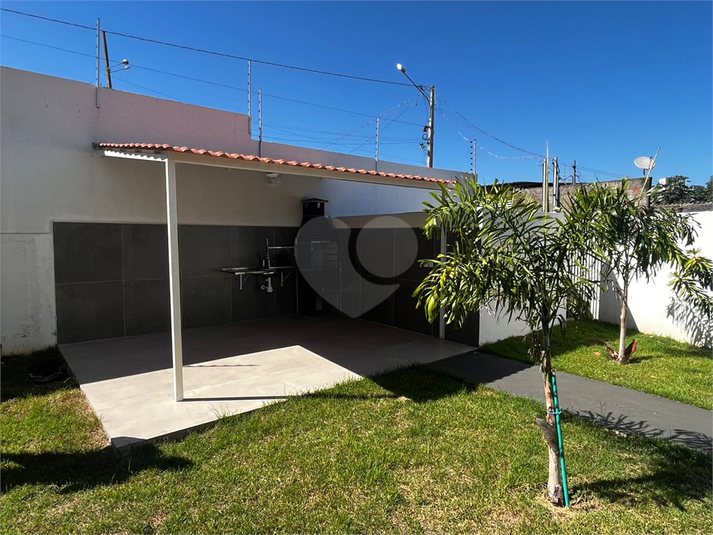 Foto REO1107300