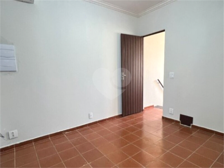 Foto REO1107302
